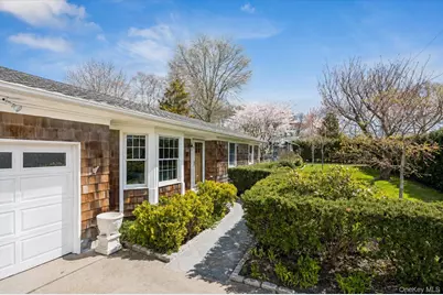 5 Maryland Boulevard, Hampton Bays, NY 11946 - Photo 2