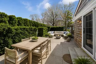 5 Maryland Blvd, Hampton Bays, NY 11946 - Photo 16