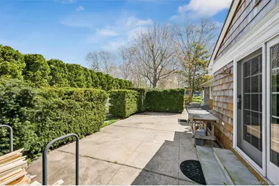 5 Maryland Boulevard, Hampton Bays, NY 11946 - Photo 14
