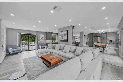 26 Millbrook Drive, Stony Brook, NY 11790 - Photo 8