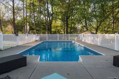 10 Cambridge Drive, Red Hook, NY 12571 - Photo 18