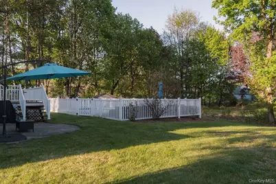10 Cambridge Drive, Red Hook, NY 12571 - Photo 22