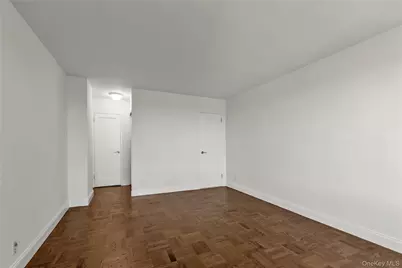 166-25 Powells Cove Boulevard #17G, Whitestone, NY 11357 - Photo 14