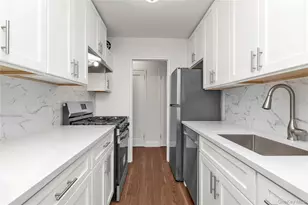 166-25 Powells Cove Blvd, Whitestone, NY 11357 - Photo 12
