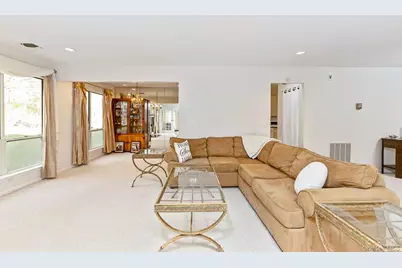 11 Vista Drive #11, Manorville, NY 11949 - Photo 10