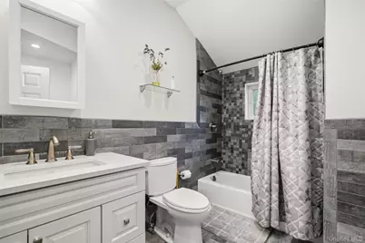 61 Jane Street, Hartsdale, NY 10530 - Photo 18