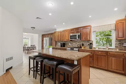 61 Jane Street, Hartsdale, NY 10530 - Photo 4