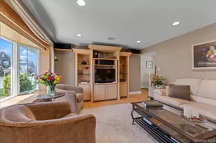 25 Bayview Ave, Babylon, NY 11702 - Photo 6