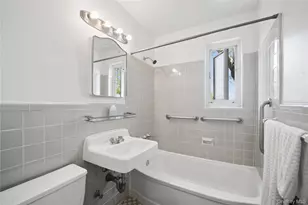 220-04 Stronghurst Ave, Queens Village, NY 11427 - Photo 14