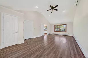 61 Crestwood Dr, Huntington Station, NY 11746 - Photo 24