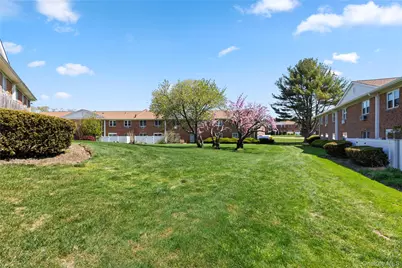 460 Old Town Road #19H, Port Jefferson Station, NY 11776 - Photo 10