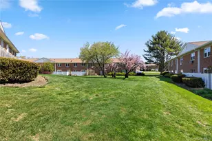 460 Old Town Rd, Port Jefferson Station, NY 11776 - Photo 10