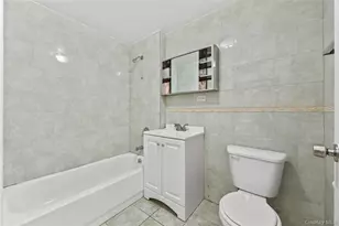 71-33 162nd St, Fresh Meadows, NY 11365 - Photo 14