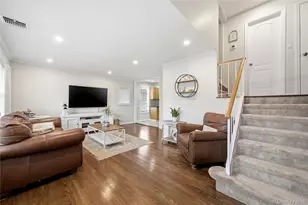 237 Woodlawn Ave, Saint James, NY 11780 - Photo 4