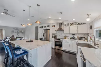 110 Stephen Road, Bayport, NY 11705 - Photo 20