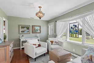 1600 Captain Kidd Dr, Mattituck, NY 11952 - Photo 4