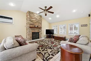 1333 13th St, West Babylon, NY 11704 - Photo 4
