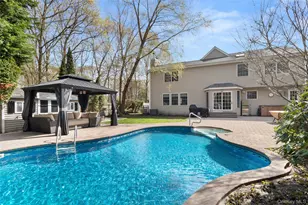 251 Oakwood Rd, Oakdale, NY 11769 - Photo 32