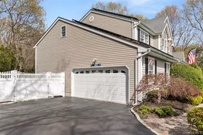 251 Oakwood Road, Oakdale, NY 11769 - Photo 34
