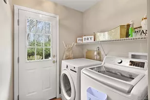 251 Oakwood Rd, Oakdale, NY 11769 - Photo 28