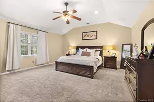 251 Oakwood Rd, Oakdale, NY 11769 - Photo 20