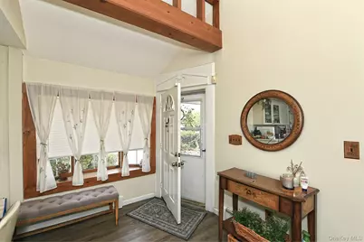 7 Low Lane, Levittown, NY 11756 - Photo 4