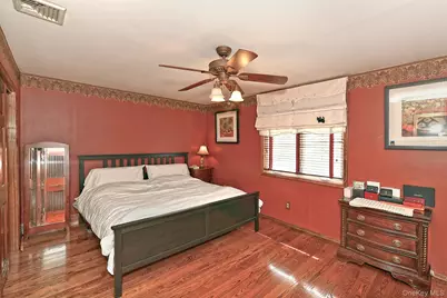 7 Low Lane, Levittown, NY 11756 - Photo 16
