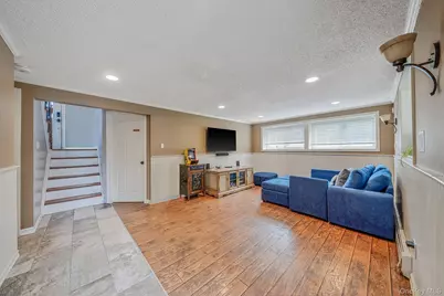 6 Warbler Lane, Commack, NY 11725 - Photo 16