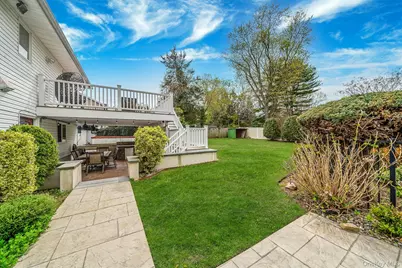 6 Warbler Lane, Commack, NY 11725 - Photo 28