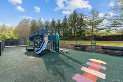 10 Kensington Circle, Manhasset, NY 11030 - Photo 38