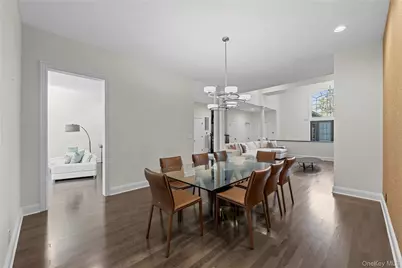 10 Kensington Circle, Manhasset, NY 11030 - Photo 6