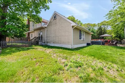 35 Cooke Avenue, Holtsville, NY 11742 - Photo 30