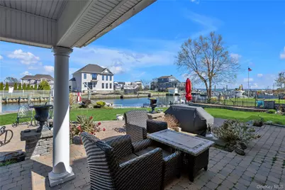 227 W Islip Road, West Islip, NY 11795 - Photo 34