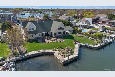 227 W Islip Road, West Islip, NY 11795 - Photo 40