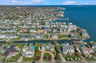 227 W Islip Rd, West Islip, NY 11795 - Photo 6