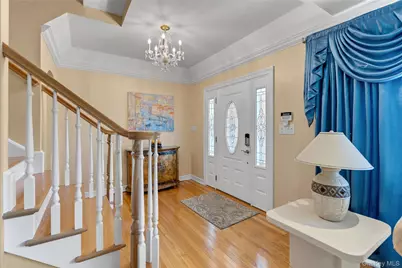 227 W Islip Road, West Islip, NY 11795 - Photo 8