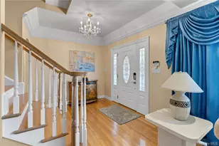 227 W Islip Rd, West Islip, NY 11795 - Photo 8