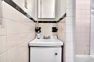 510 W 172nd St, New York, NY 10032 - Photo 10