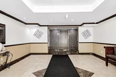 2035 Central Park Avenue #2V, Yonkers, NY 10710 - Photo 14