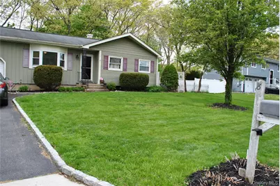 8 Shenandoah Boulevard, Port Jefferson, NY 11776 - Photo 1