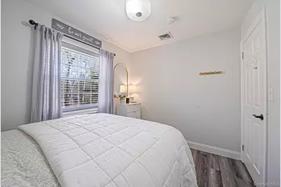 20 Middle Island Road, Middle Island, NY 11953 - Photo 20