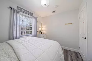 20 Middle Island Rd, Middle Island, NY 11953 - Photo 20
