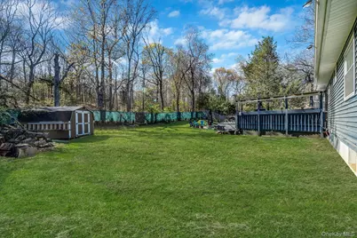 20 Middle Island Road, Middle Island, NY 11953 - Photo 44