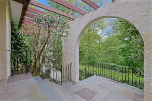 77 Central Dr, Briarcliff Manor, NY 10510 - Photo 2