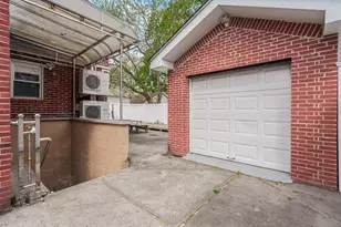 252-15 82nd Ave, Bellerose, NY 11426 - Photo 24