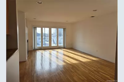269 E Broadway #24, Long Beach, NY 11561 - Photo 2