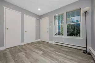 235 Ivy Meadow Ct, Middle Island, NY 11953 - Photo 4