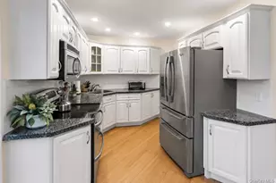 61 S Bay Ave, Massapequa, NY 11758 - Photo 10