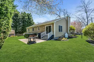 3 Liberty St, Hampton Bays, NY 11946 - Photo 22