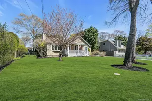 3 Liberty St, Hampton Bays, NY 11946 - Photo 2